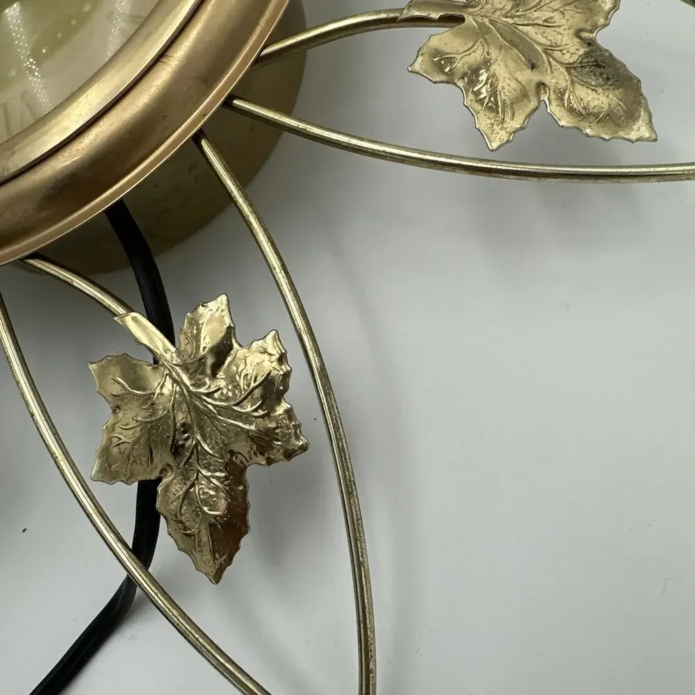 Vintage Gold MCM United Starburst Ivy Leaves Electric Wall Clock